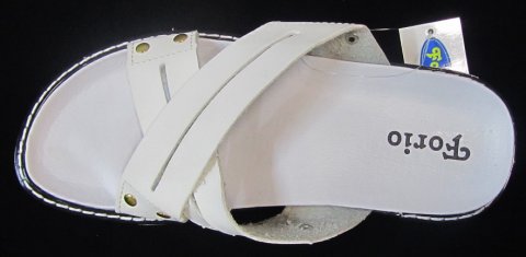 ШЛЁПКИ (БЕЛЫЕ) ШЛЁПКИ (БЕЛЫЕ)